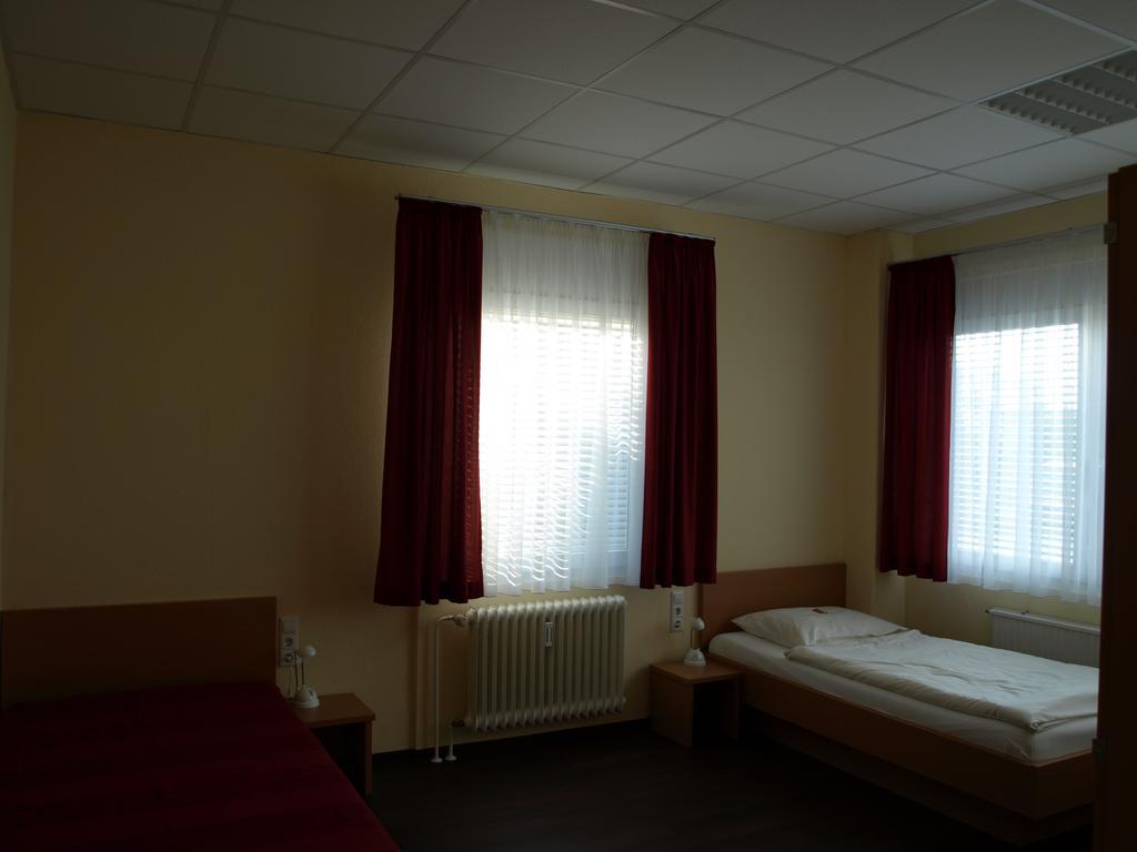 Boardingroom Фильдерштадт Экстерьер фото
